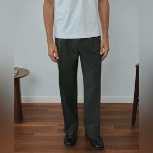 100% Virgin wool vintage trousers in charcoal gray